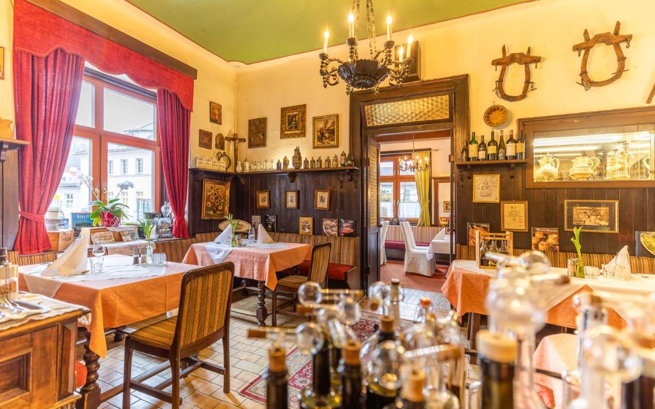 Hotel Post Hoenigwirt Kirchschlag in der Buckligen Welt Luaran gambar